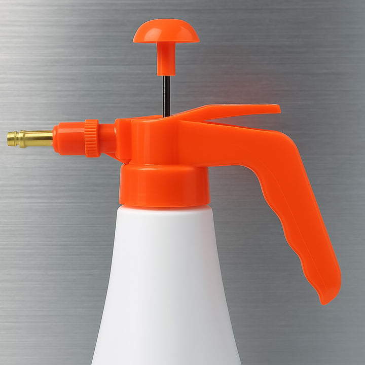 Handheld Pressure Water Sprayer Bottle (1 Ltr) - Trendex