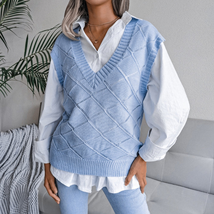 Women's V-neck Hollow Rhombus Casual Knitted Sweater Vest - Trendex