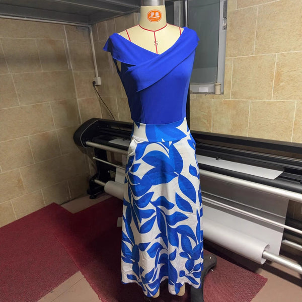 Women's Versatile And Elegant Printed V-neck Dress - Trendex