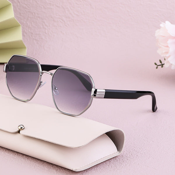 Square Women's Outdoor Fashion Street Shooting Sunglasses - Trendex