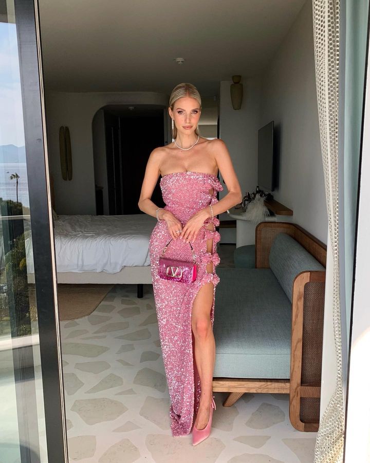 Women's Off-shoulder Slimming Sequins Backless Bow Split Tight Long Dress - Trendex