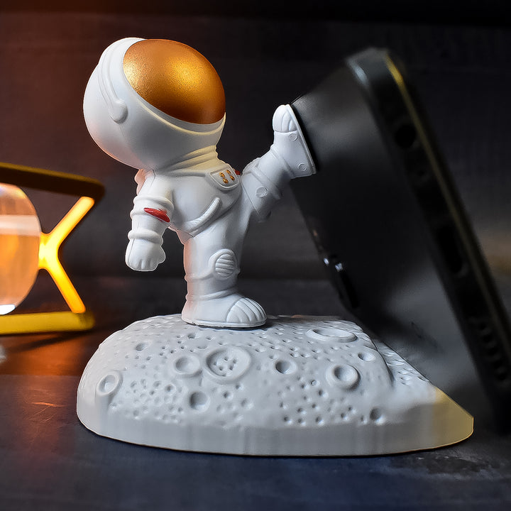 Mobile Holder Astronaut Phone Stand Planet Creative Fun 3d Design (1 Pc) - Trendex