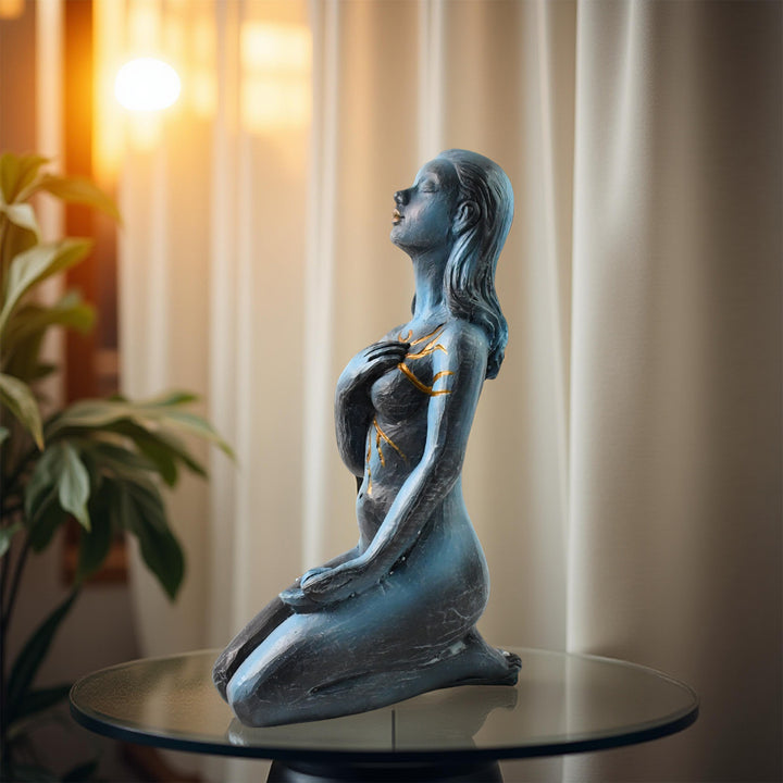 Elegant Resin Kneeling Woman Decorative Statue (1 Pc) - Trendex