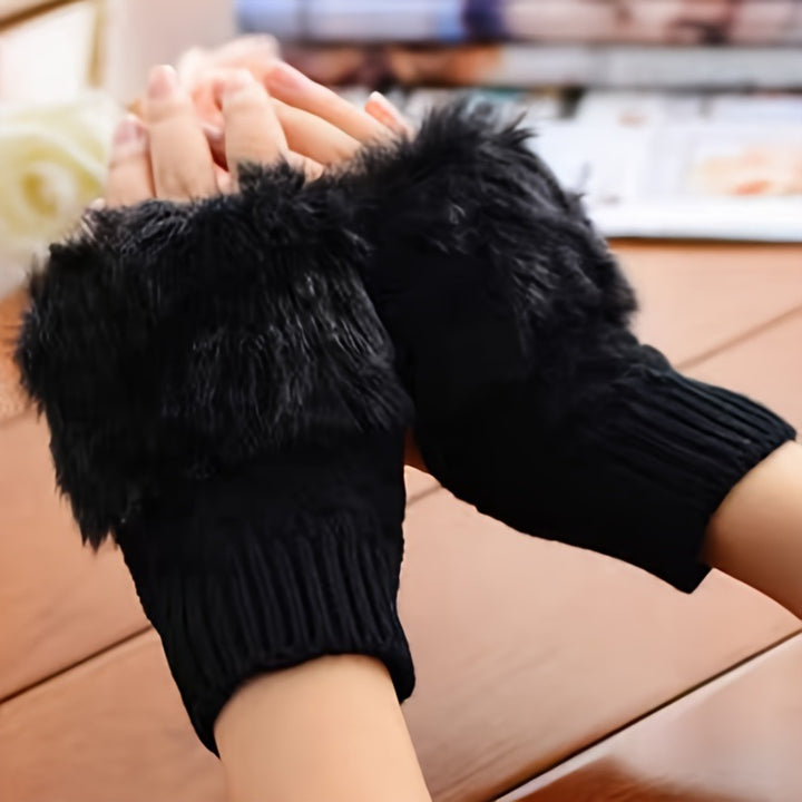 Women's Knit Fingers Gloves Soft Polyester - Trendex