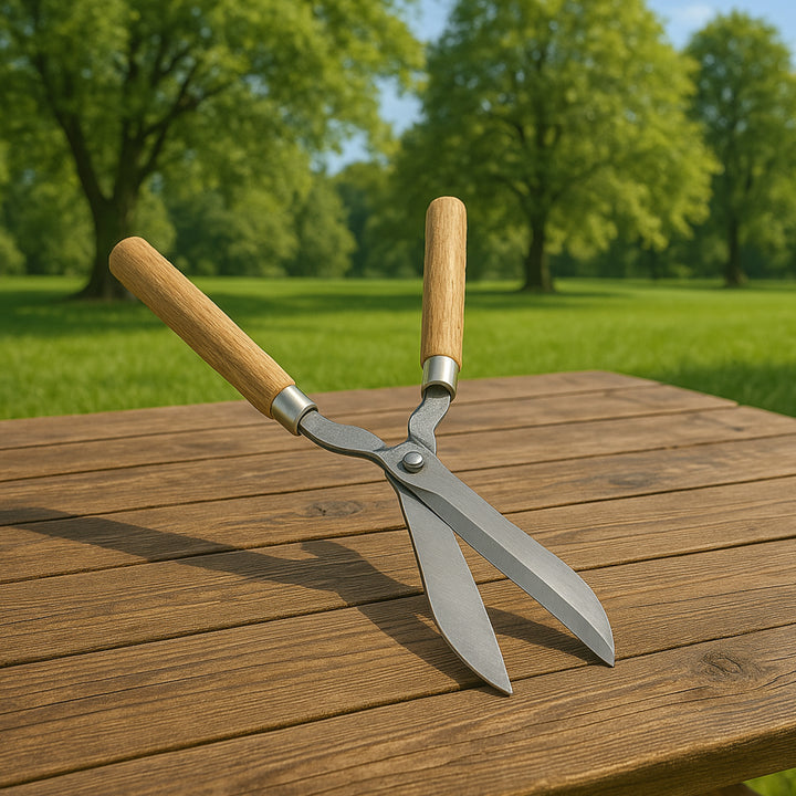 Heavy-duty B Grade Hedge Shear With Wooden Handle - Trendex