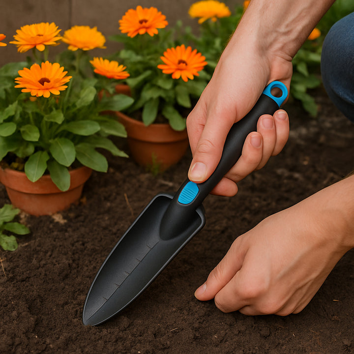 Plastic Heavy Duty Garden Hand Trowel With Measurement Marks (1 Pc) - Trendex