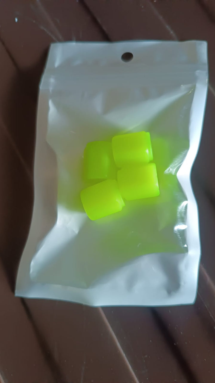 Tyre Valve Caps Luminous Glow Car Tire Valve Cap Covers Vaal Cap (4 Pcs Set) - Trendex