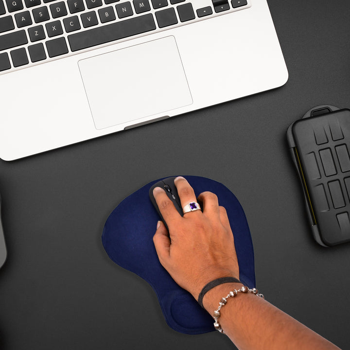 6161a Wrist S Mouse Pad Used For Mouse While Using Computer. - Trendex