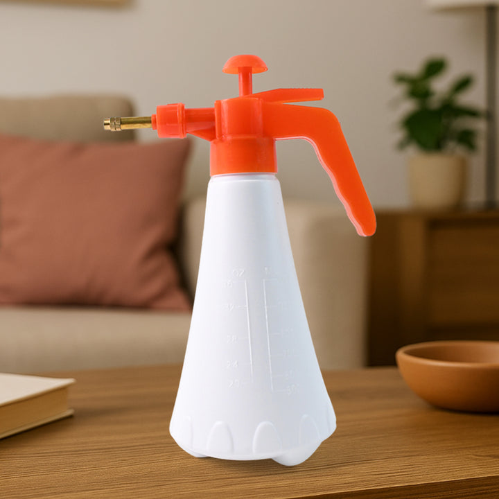 Handheld Pressure Water Sprayer Bottle (1 Ltr) - Trendex