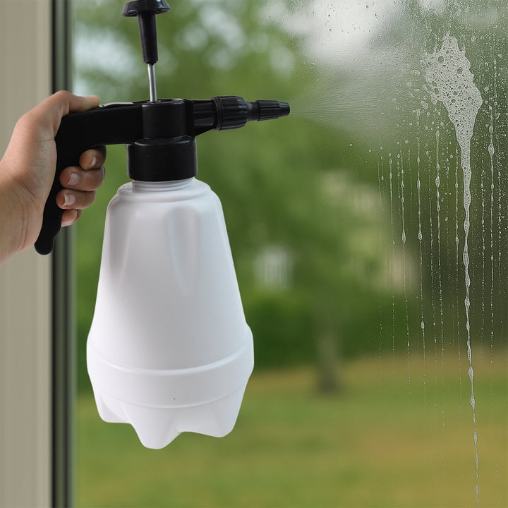 Heavy-duty Plastic Pressure Spray Bottle (1.5 L) - Trendex