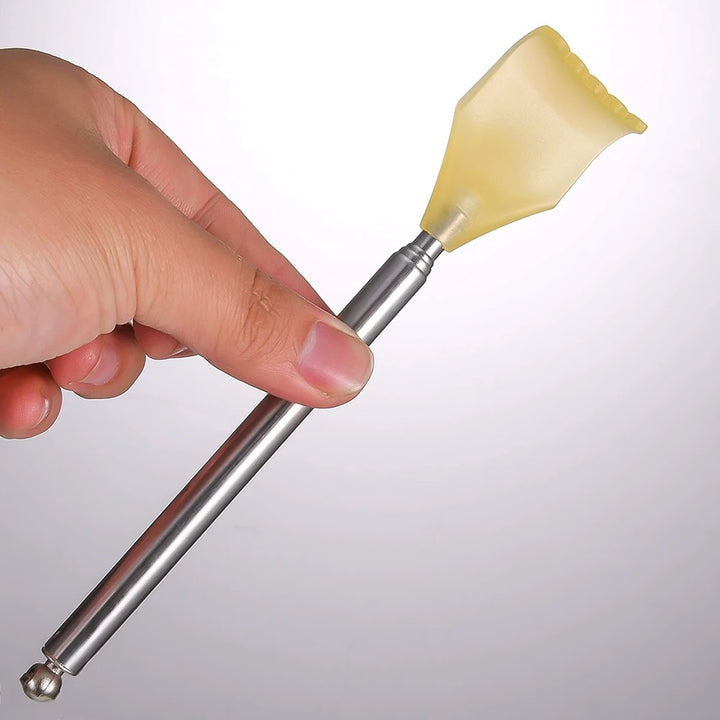 Telescopic Back Scratcher With Plastic Claw (1 Pc) - Trendex